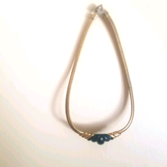 VNTG • Obsidian Choker - Picture 3 of 3